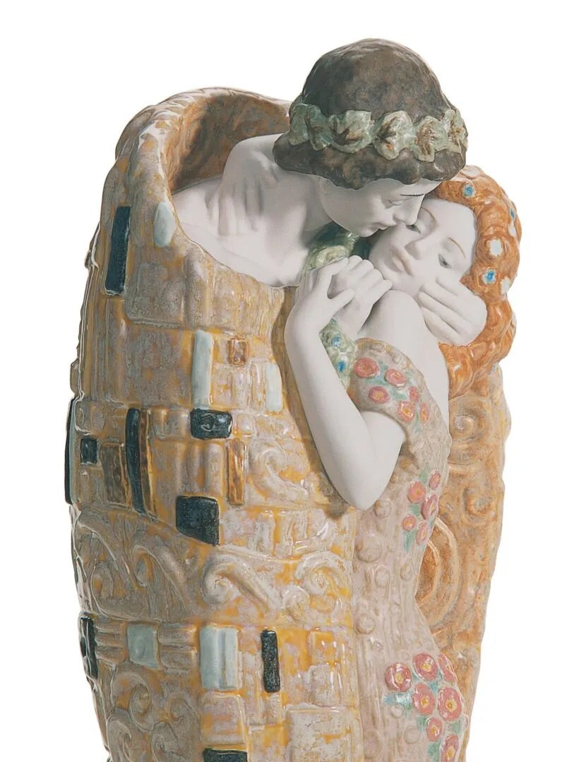 The Kiss Couple Sculpture. Matt and Gold Lustre