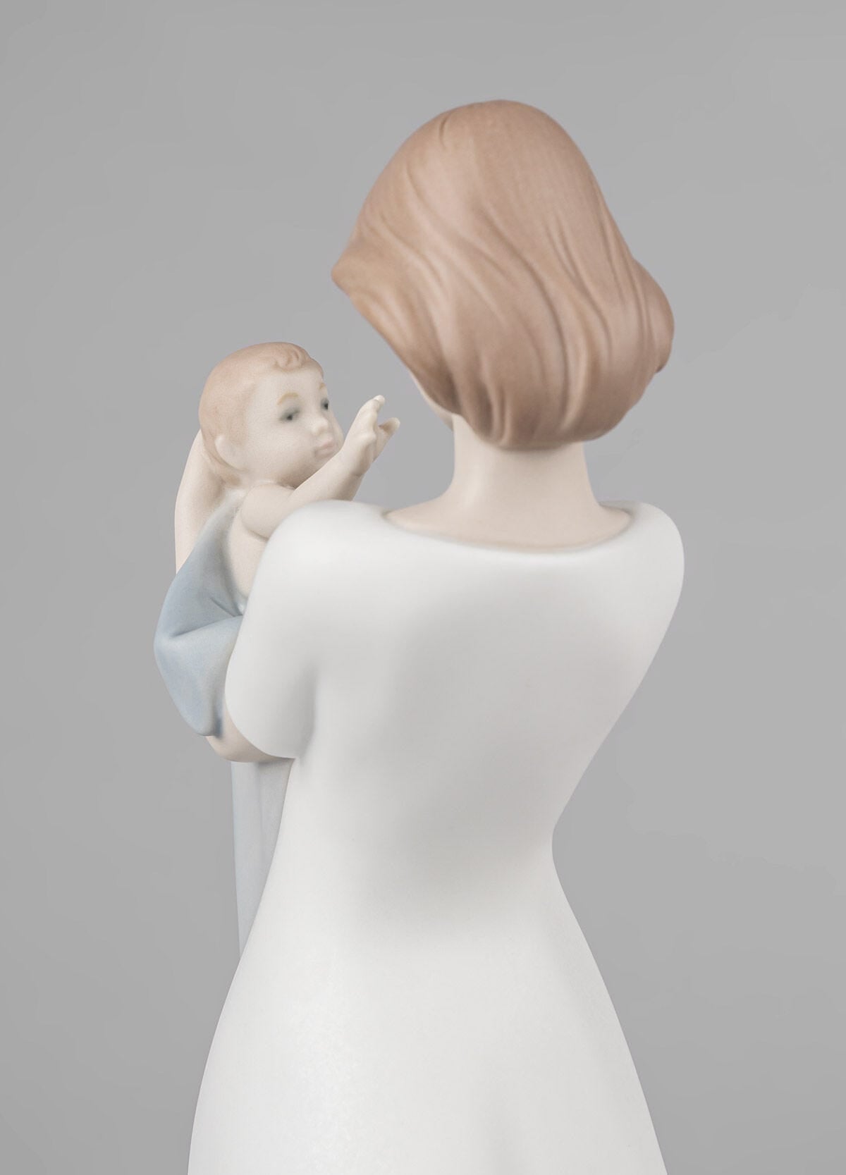 Lladró A Mother's Treasure Mother and Child Figurine