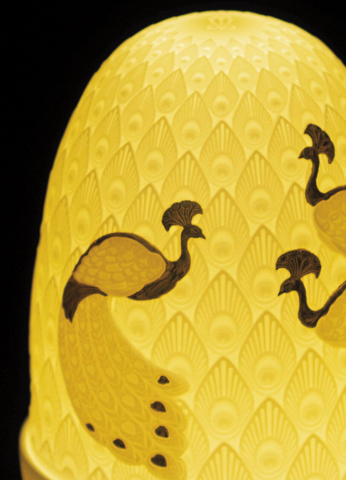 Lladró Peacocks Dome Table Lamp