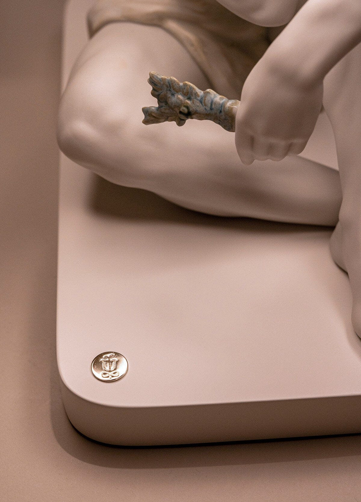Lladró Protective Angel Table Lamp