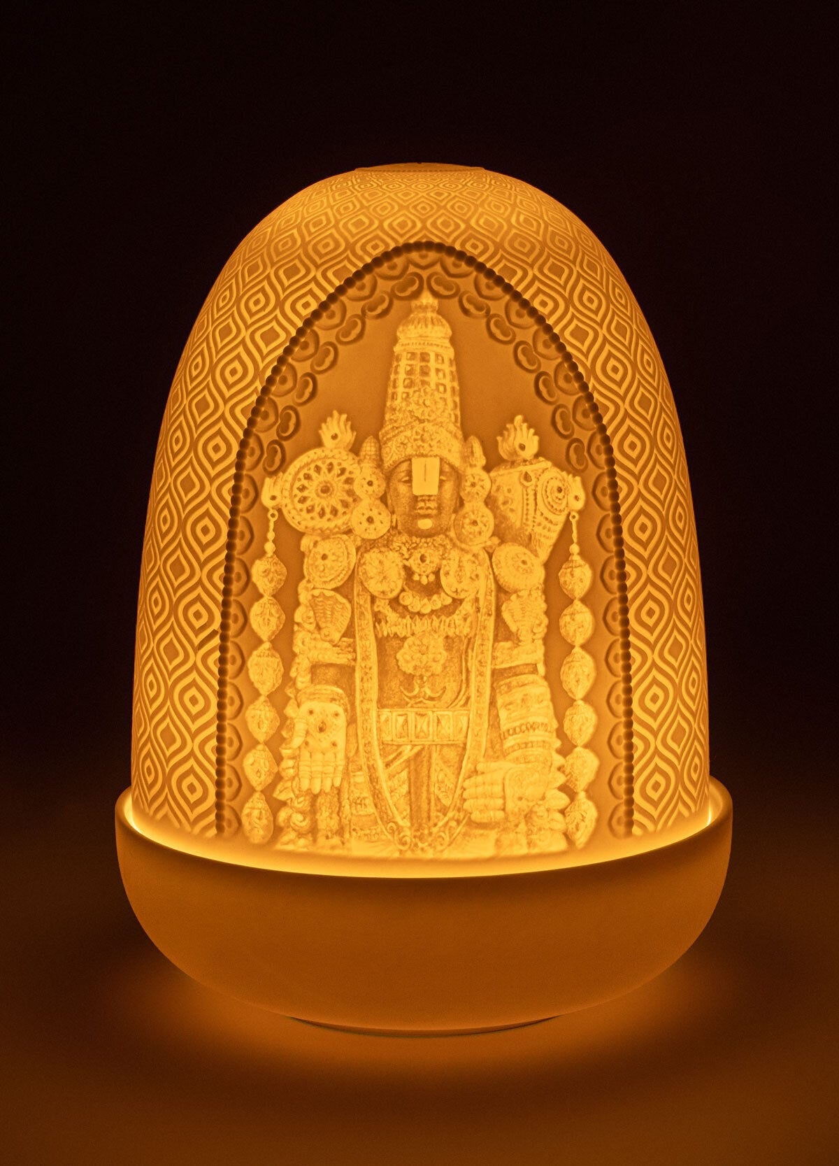 Lladró Lord Balaji Dome table lamp