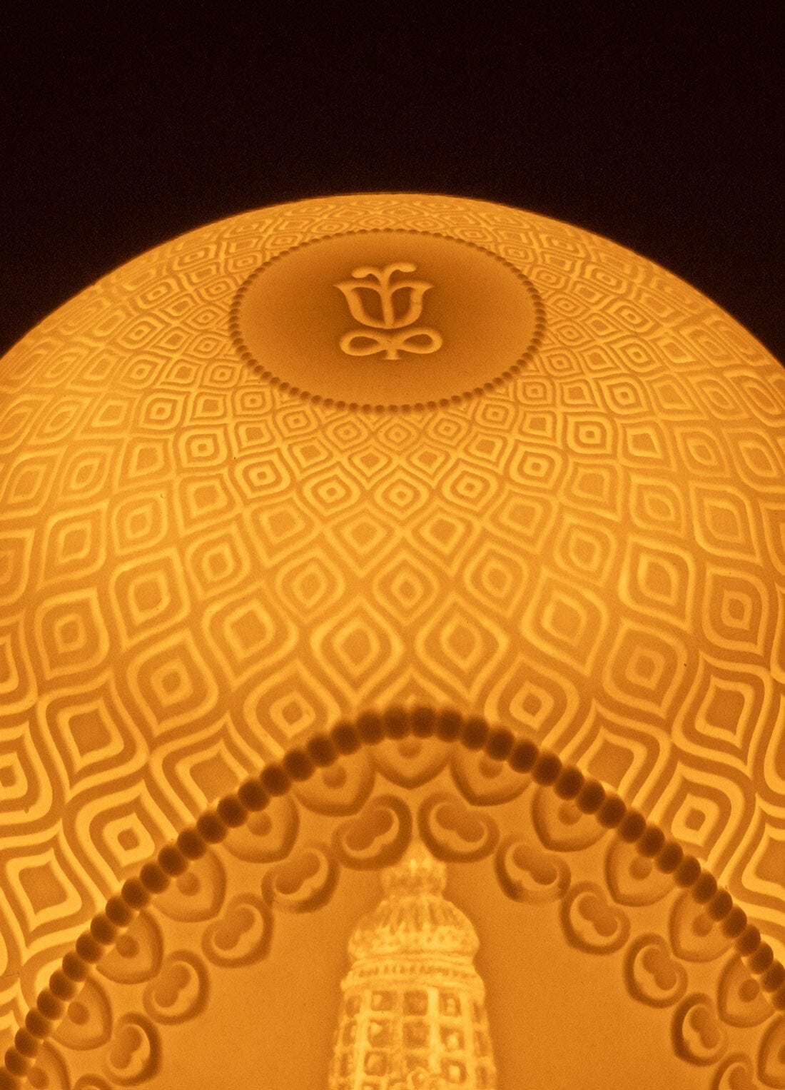 Lladró Lord Balaji Dome table lamp