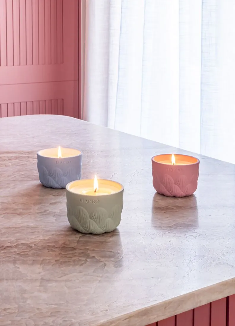  Lladró Dahlia Candle (Green) – On the Prairie Scent by Lladró at  FormFluent