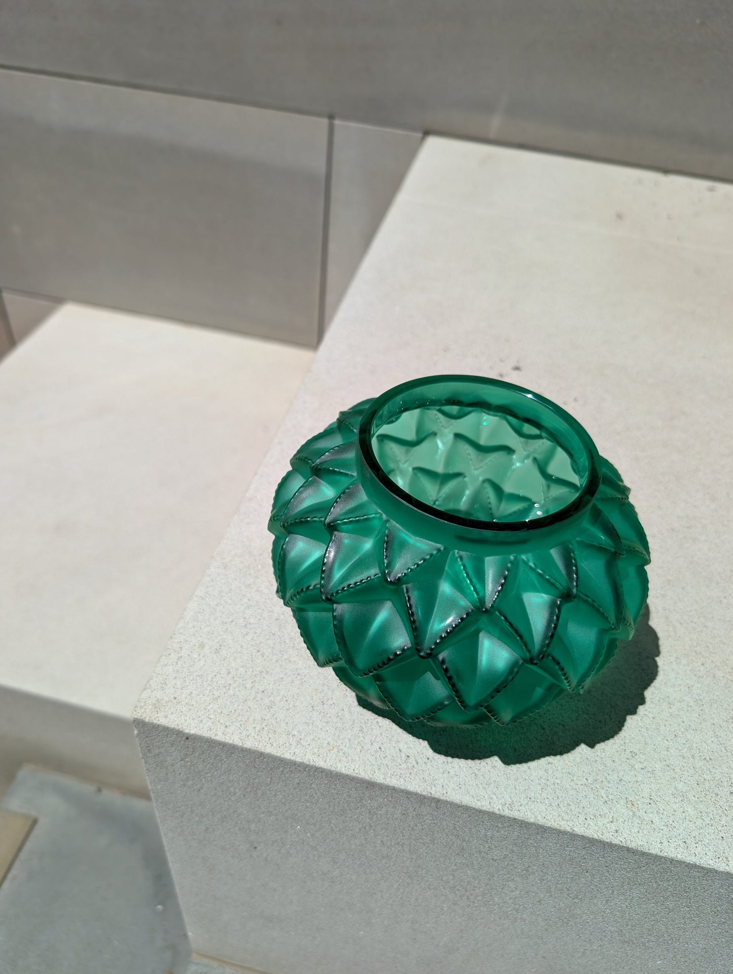 Buy Authentic Lalique Lalique Languedoc Small Vase Vase - FormFluent Sydney Australia