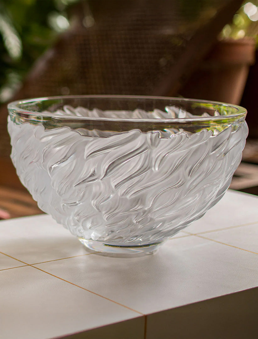 Fourrure Bowl Lalique clear crystal on tile surface