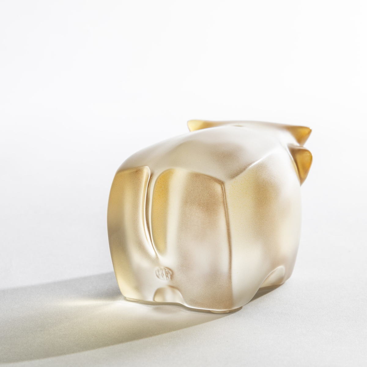 Lalique Niu Wang Wang Ox Sculpture - Gold luster crystal by Han Meilin, 2025