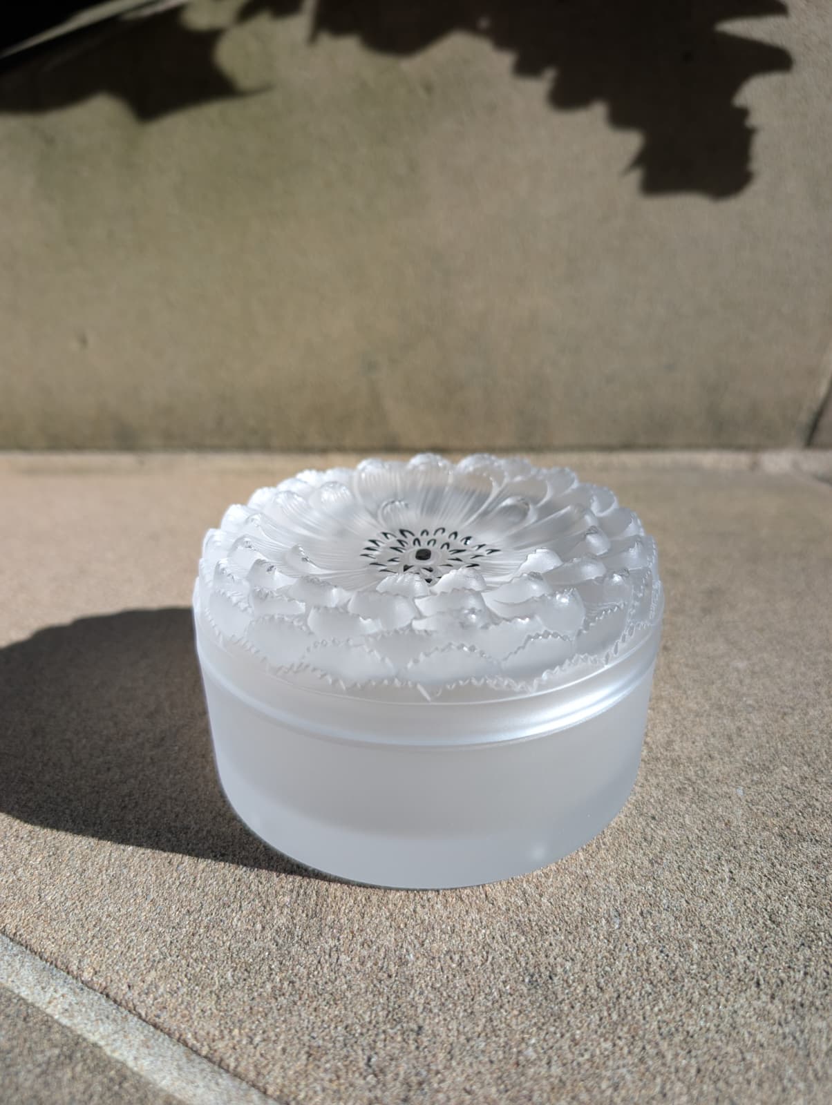 Lalique Dahlia Box - FormFluent