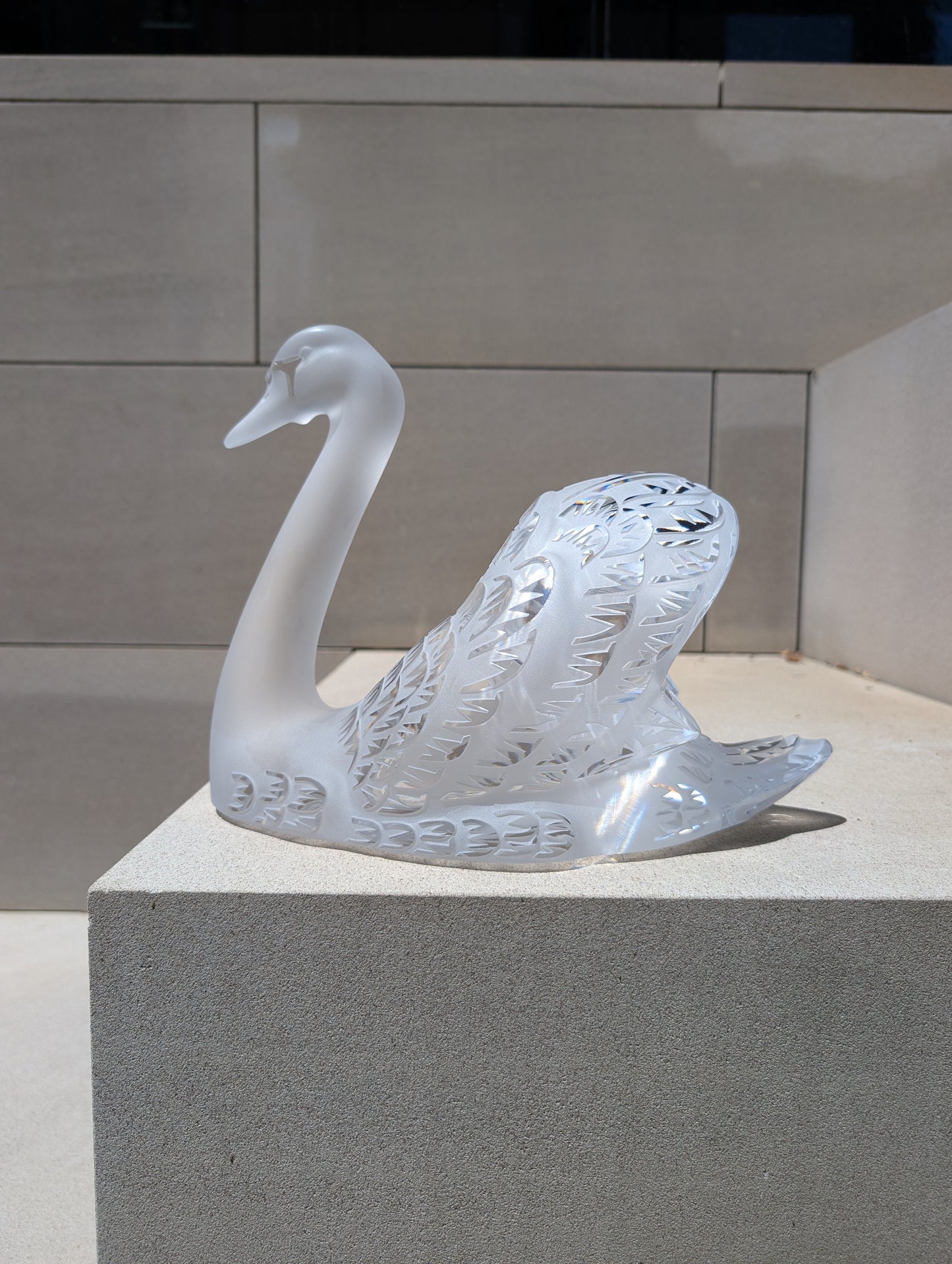 Buy Authentic Lalique Lalique Swan Head Up Crystal Sculpture Sculpture - FormFluent Sydney Australia
