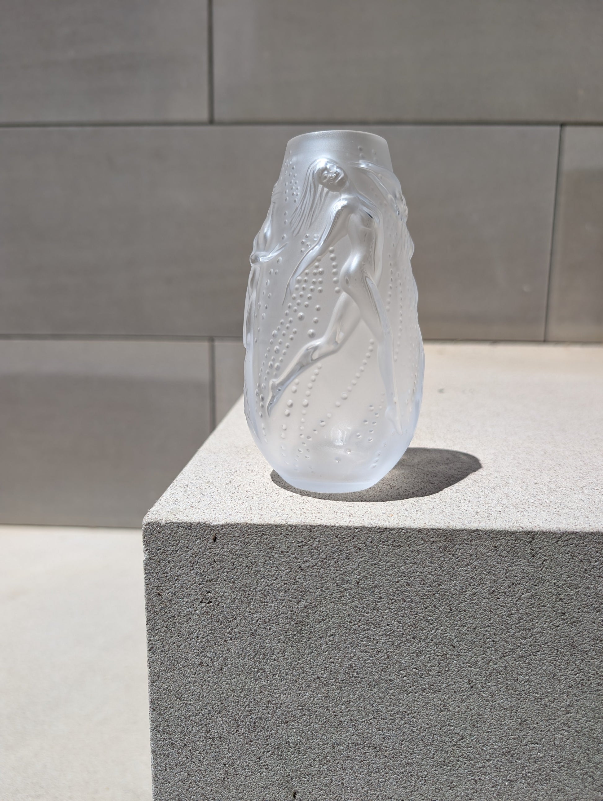 Buy Authentic Lalique Lalique Nymphes Vase Vase - FormFluent Sydney Australia