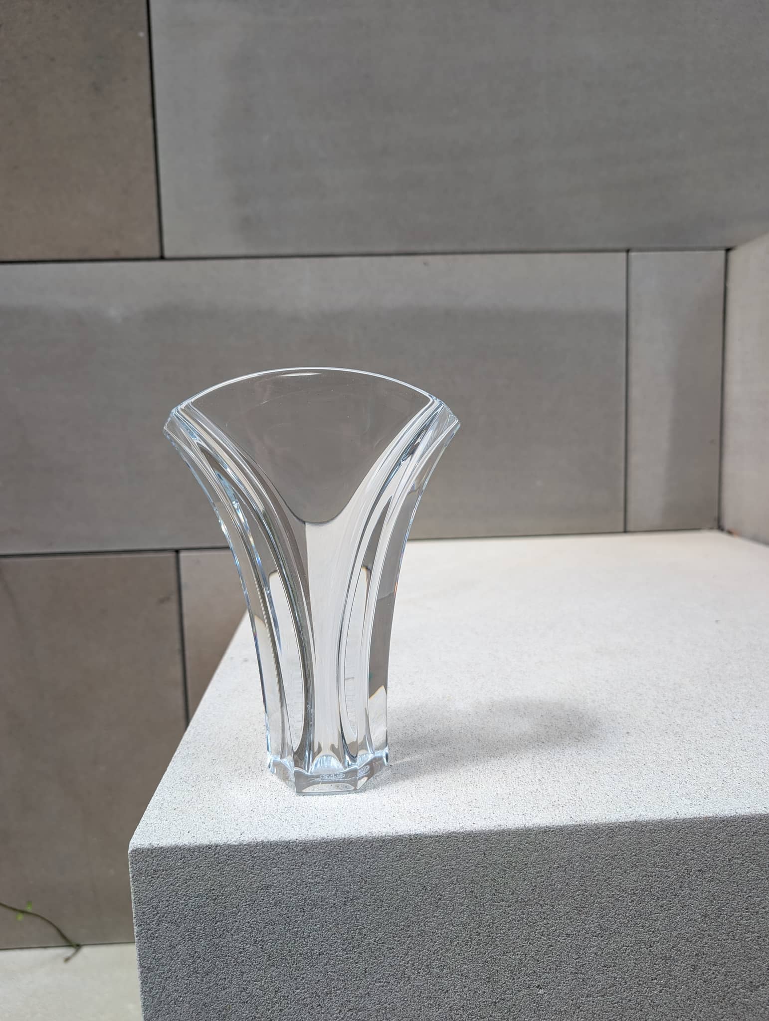 Baccarat Ginkgo Vase S - FormFluent