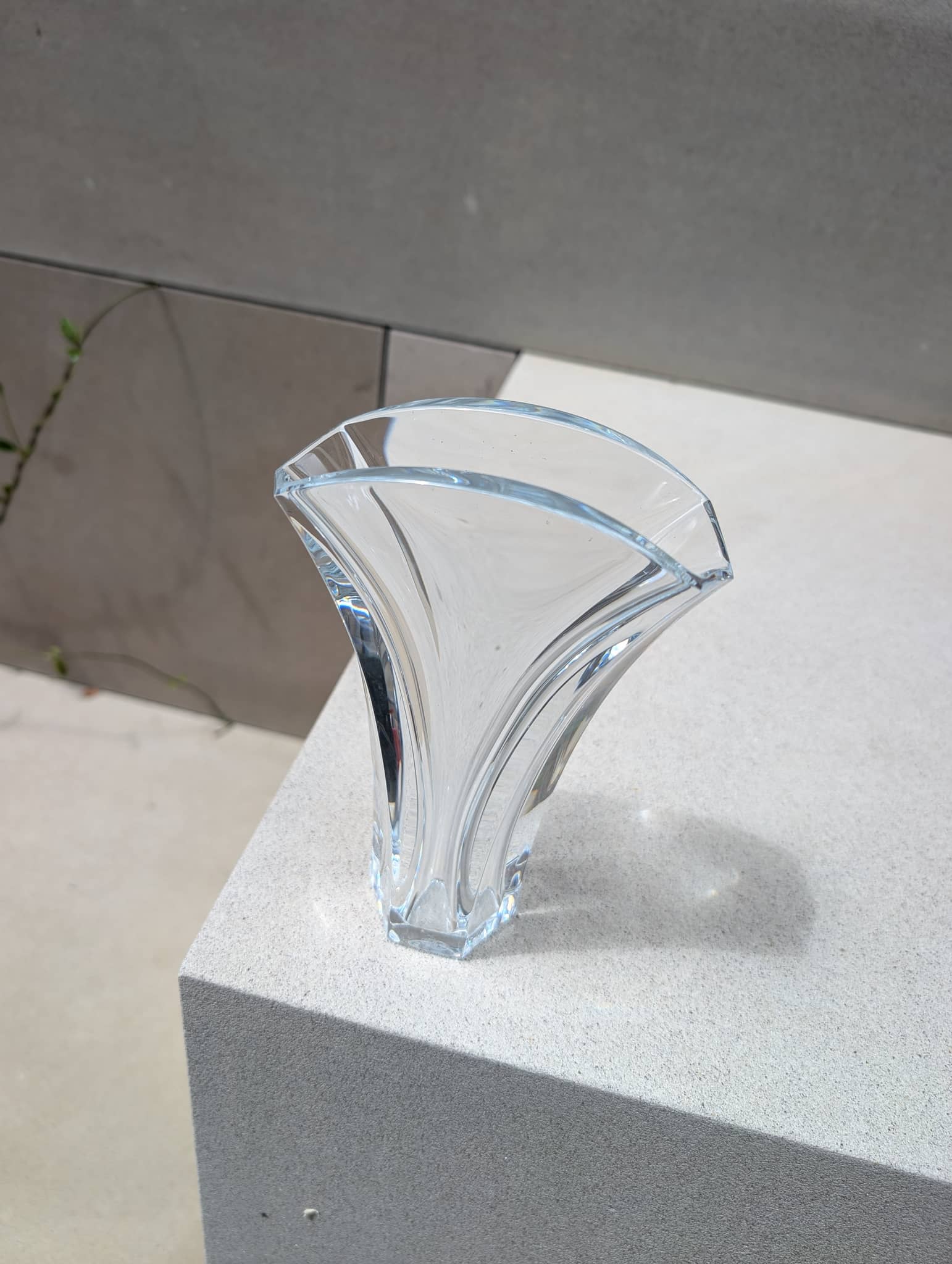 Baccarat Ginkgo Vase S - FormFluent