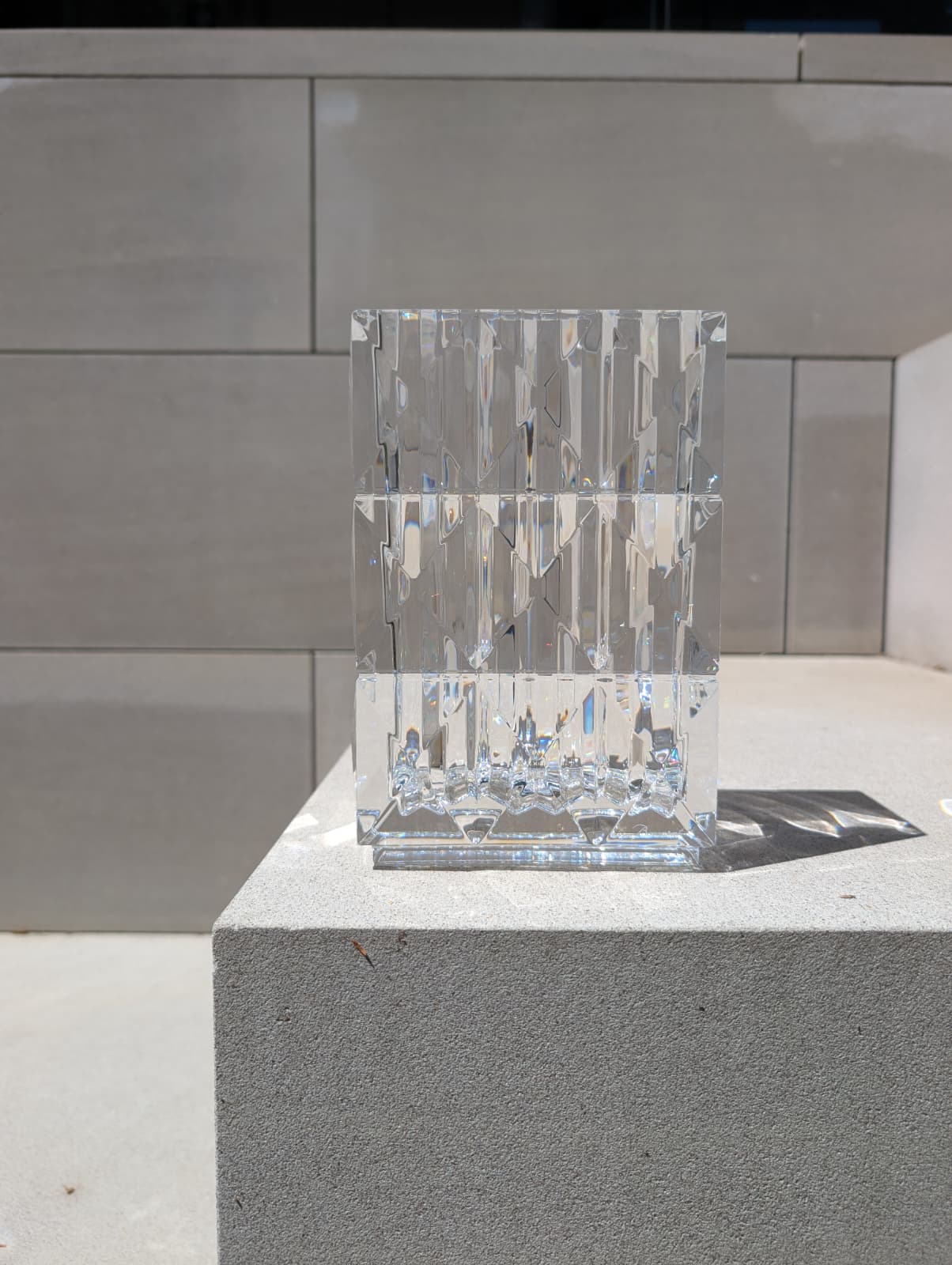  Baccarat Louxor Rectangular Vase Red Crystal Vase by Baccarat at  FormFluent