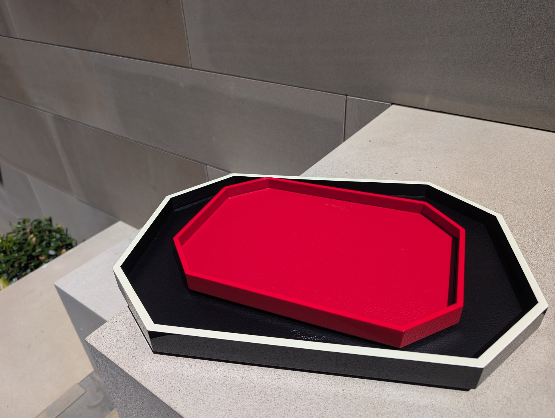  Baccarat Lacquer Octogone Tray Black (S/M/L)  by Baccarat at  FormFluent