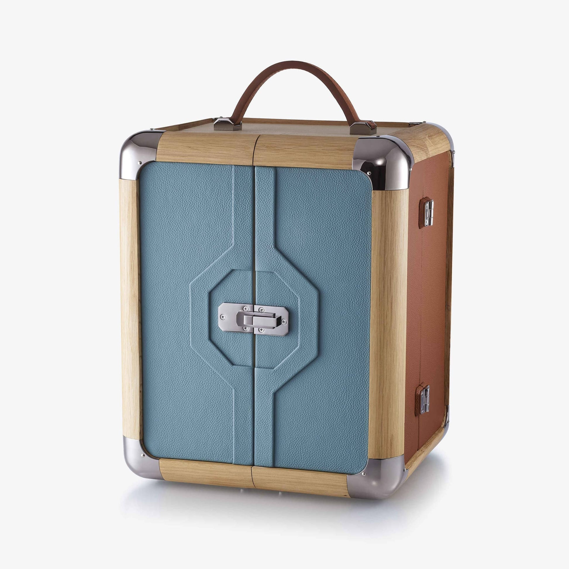 Baccarat Octogone Trunk Harmonie Barware by  Baccarat at   FormFluent Sydney, Australia