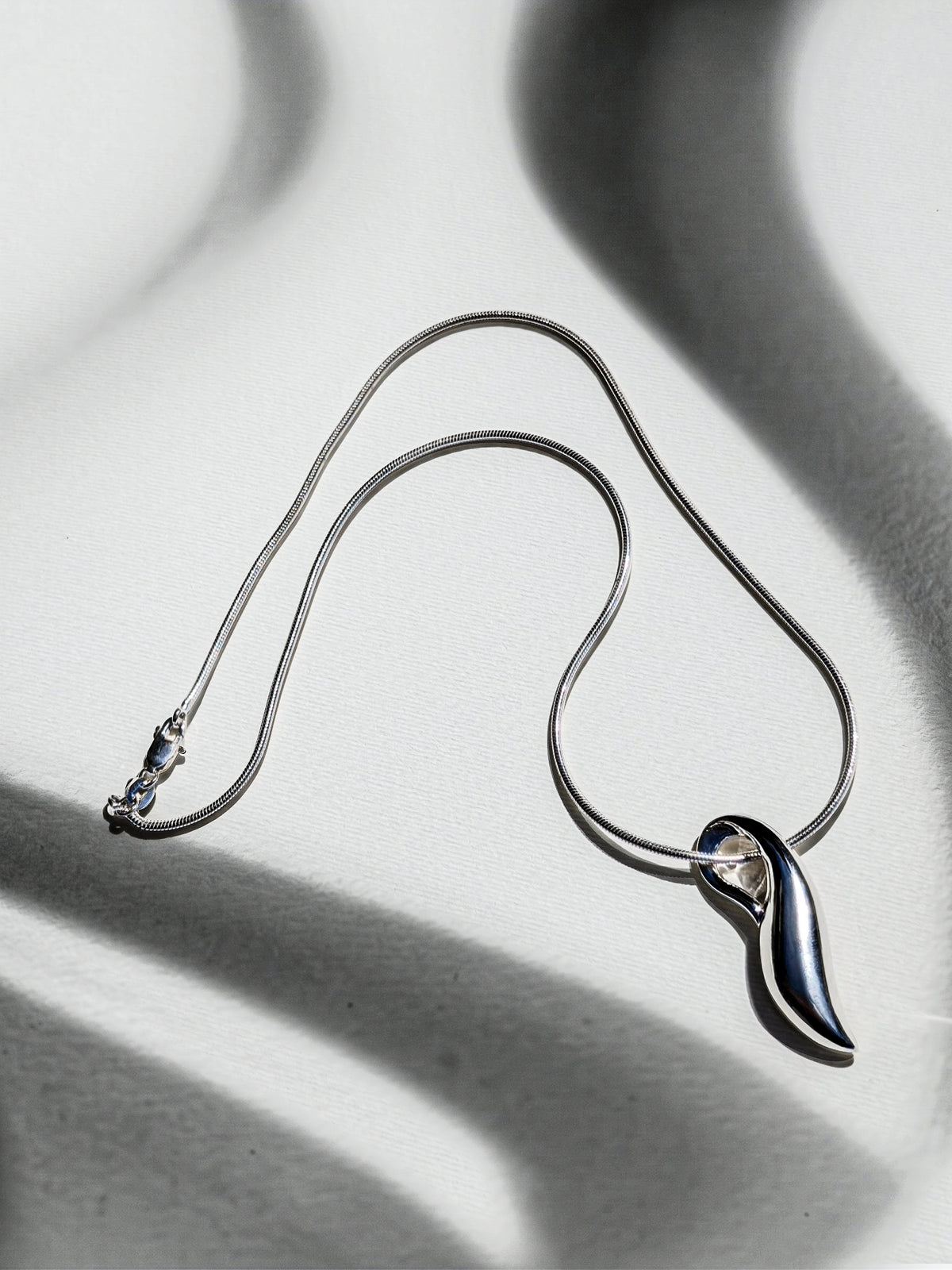 Comyns Aqua Pendant - FormFluent