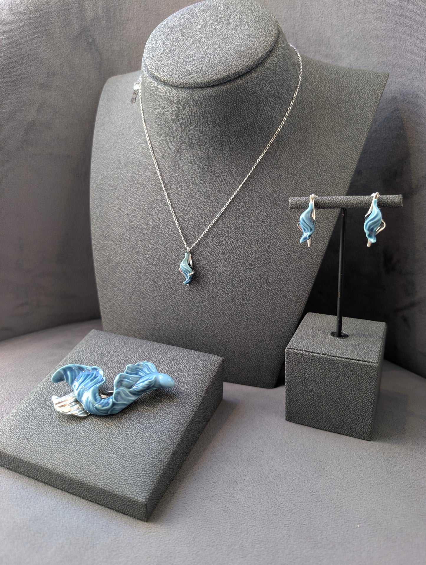  Lladró Aquarium Blue Short Earrings (Sterling Silver) Jewelry by Lladró at  FormFluent