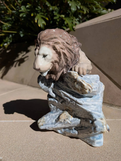  Lladró Lion Pouncing Sculpture Sculpture by Lladró at  FormFluent