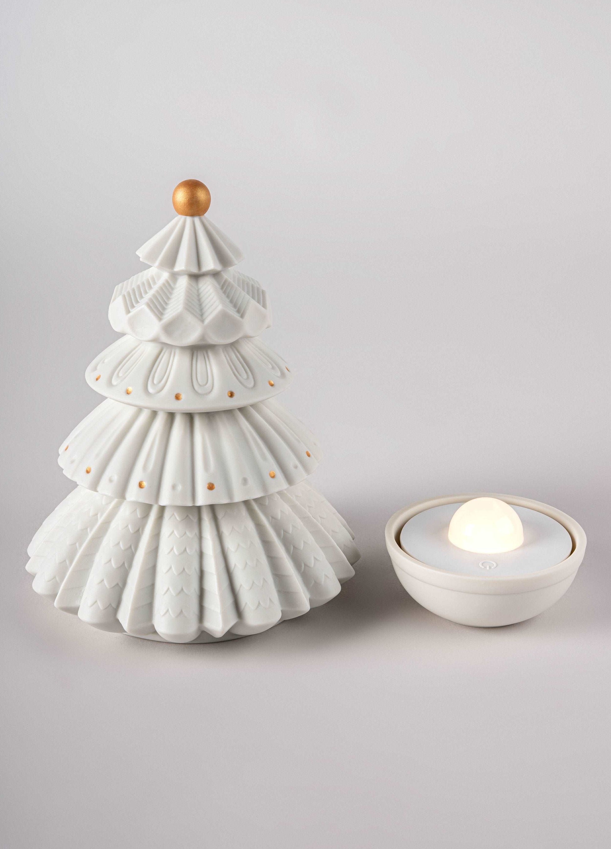 Christmas Tree Lamp - FormFluent