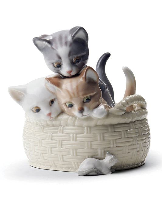 Buy Authentic Lladró Lladró Curious Kittens Figurine Sculpture - FormFluent Sydney Australia