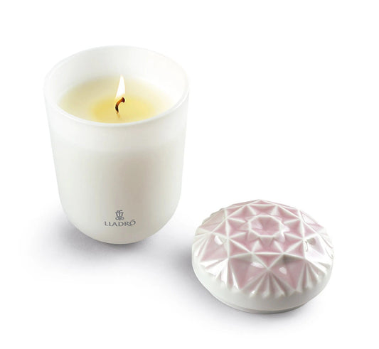  Lladró Echoes of Nature Decorative Candle - I love you, Mom Scent by Lladró at  FormFluent