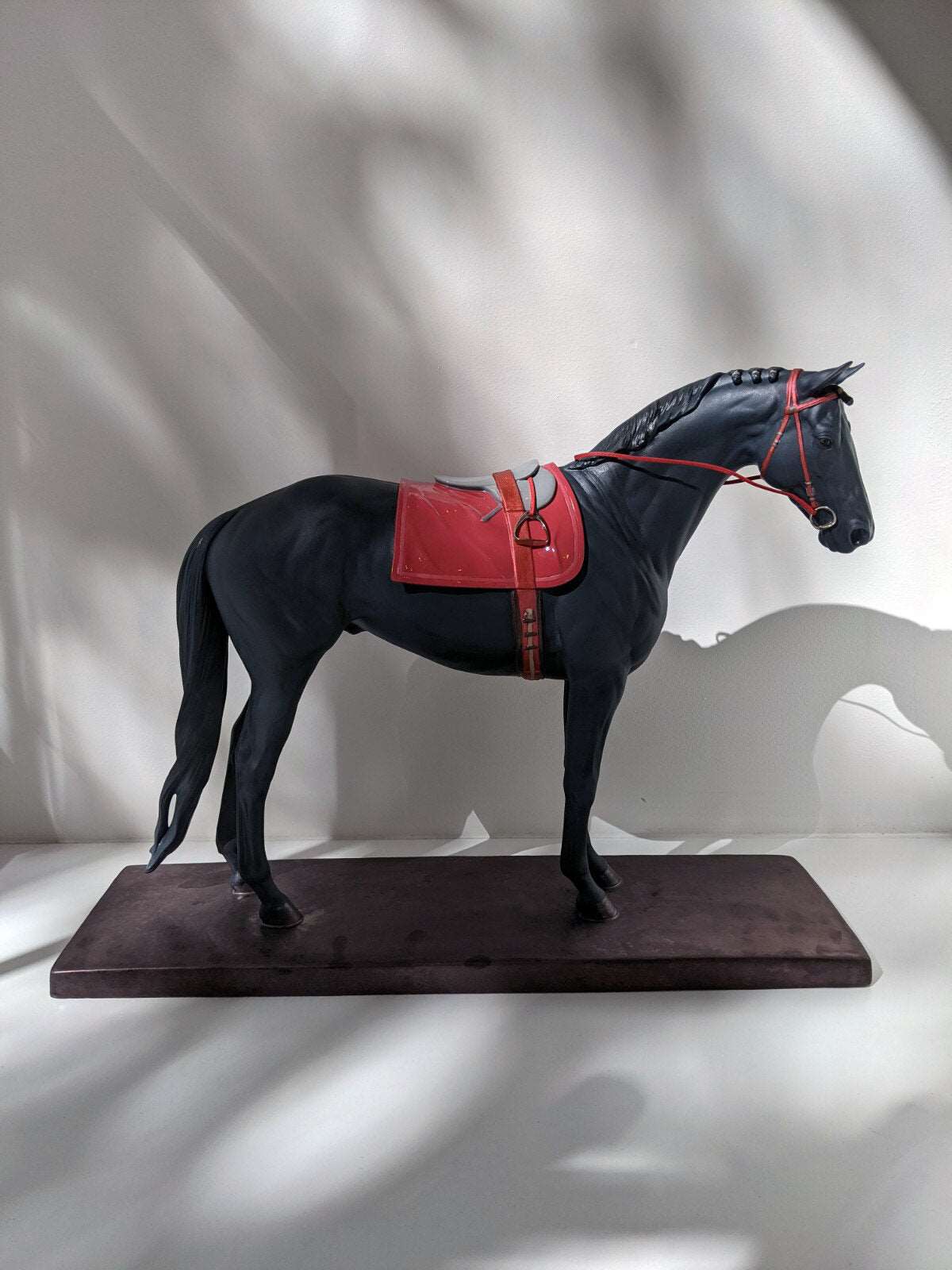 English Thoroughbred Horse Sculpture