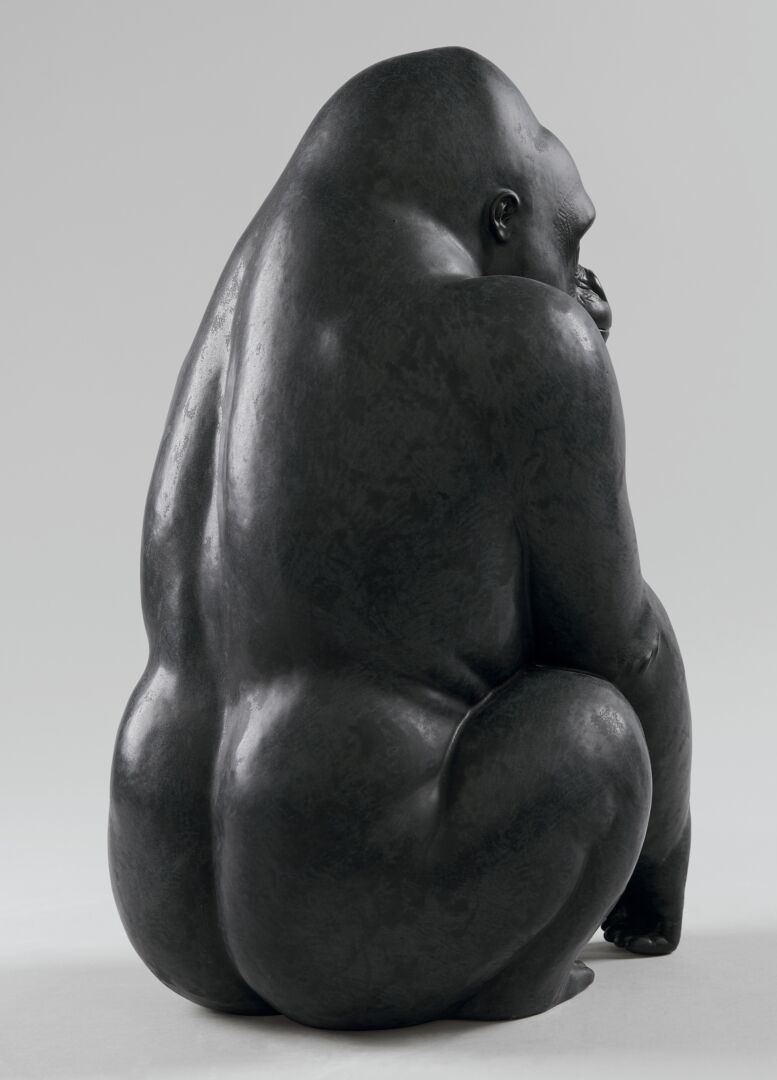 Gorilla Sculpture - FormFluent