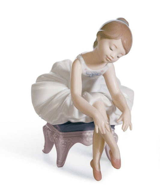 Little Ballerina I Girl Figurine - FormFluent