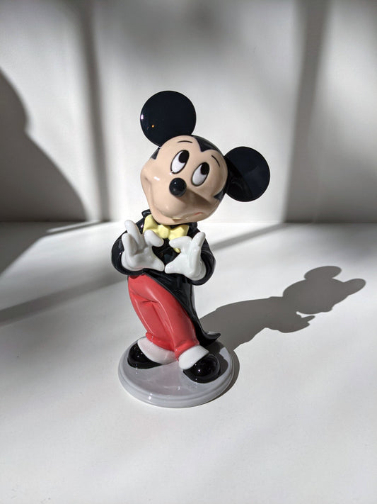 Official Mickey Mouse Sculpture - FormFluent
