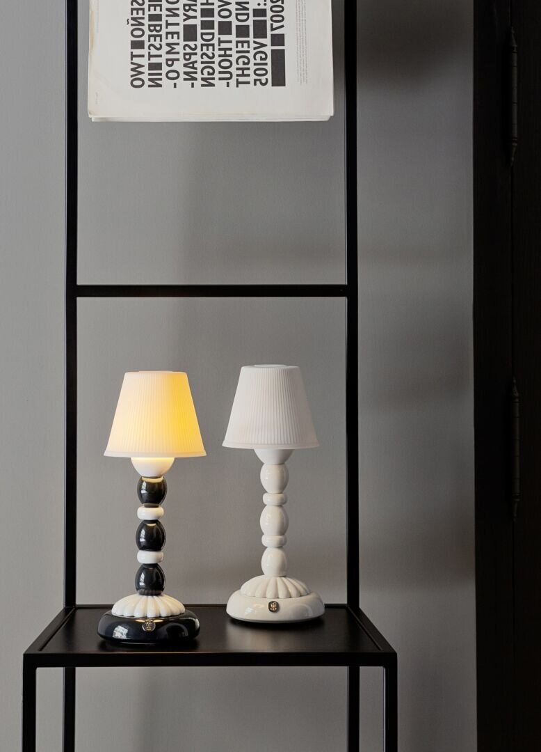 Palm Firefly Table Lamp Black and White - FormFluent