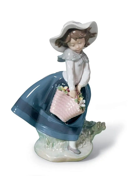  Lladró Pretty Pickings Girl Figurine Sculpture by Lladró at  FormFluent