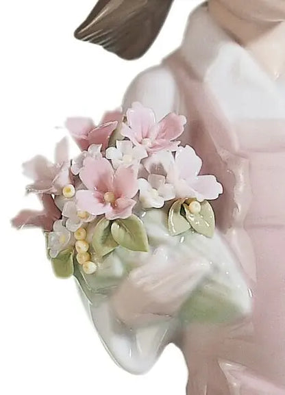  Lladró Spring Girl Figurine Sculpture by Lladró at  FormFluent