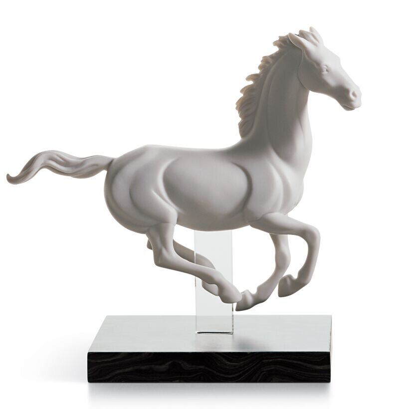Gallop Horse Figurines - FormFluent