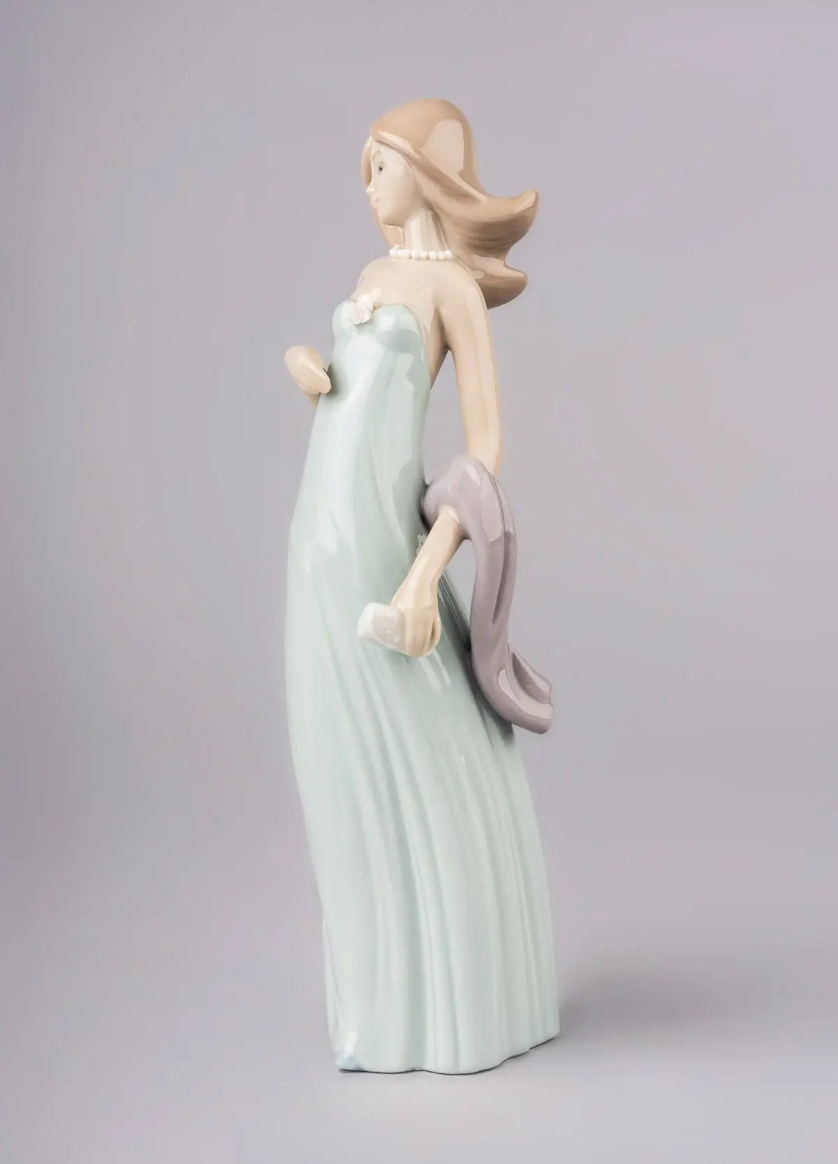  Lladró Ingenue Woman Figurine Sculpture by Lladró at  FormFluent