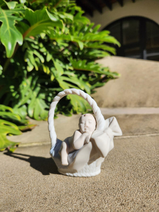Lladró Newborn Baby Boy Figurine - FormFluent