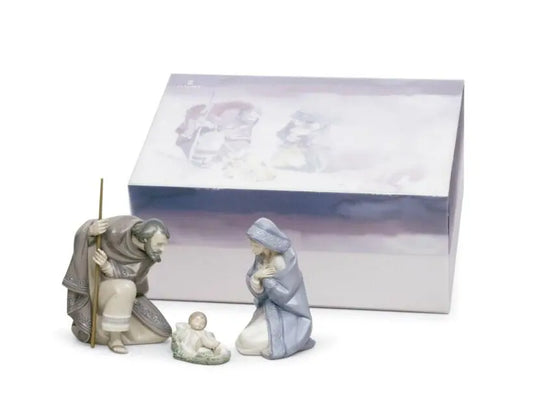  Lladró Silent Night Nativity Set - Classical Sculpture by Lladró at  FormFluent