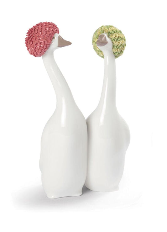 Buy Authentic Lladró Goossiping Geese Figurine. Red and Yellow  - FormFluent Sydney Australia