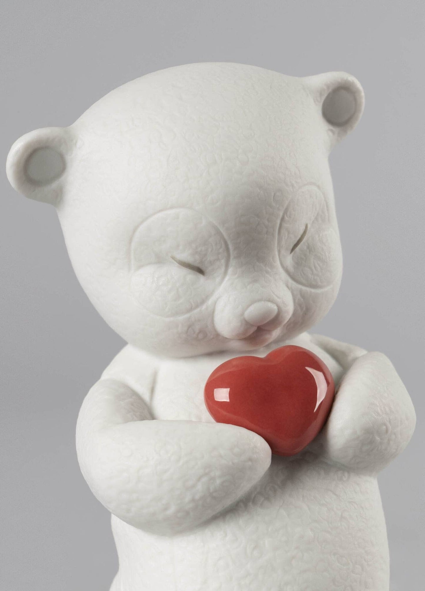 Lladró Roby - Courageuos Bear Figurine Sculpture by Lladró at  FormFluent Sydney, Australia